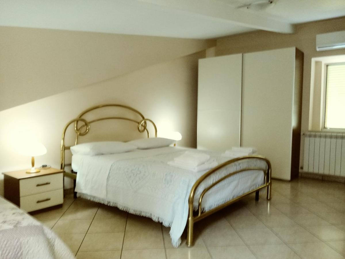 B&B Mansarda Caserta Exterior foto